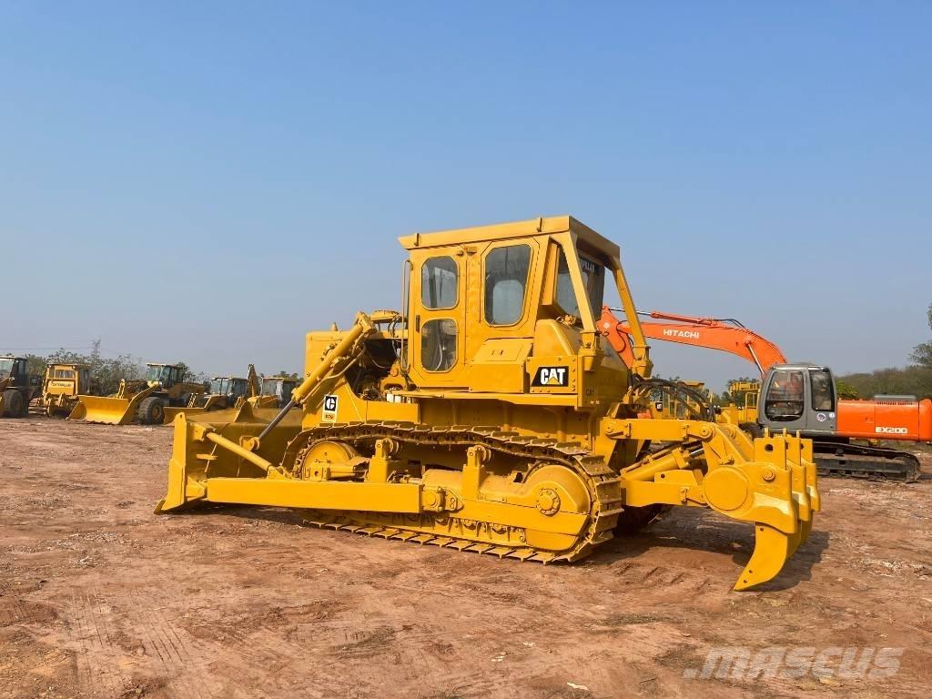 CAT D7G Telaketjupuskutraktorit