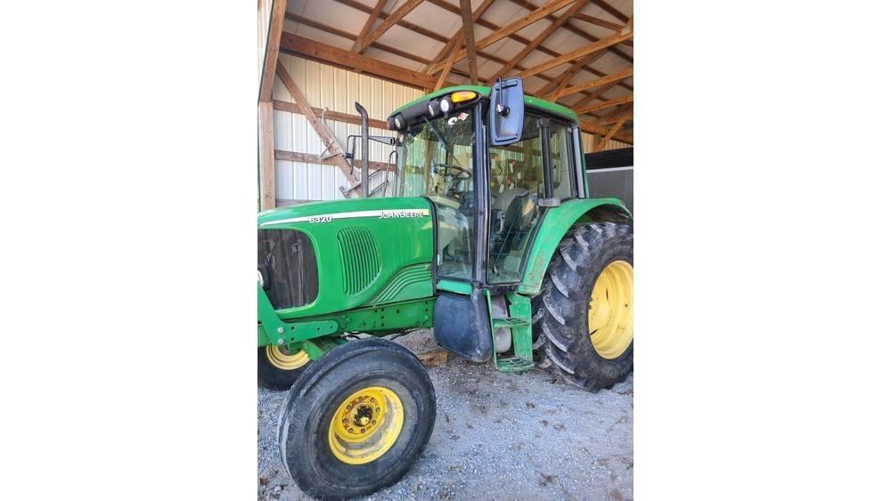 John Deere 6320 Traktorit