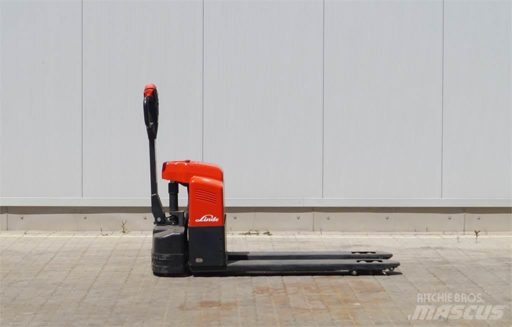 Linde MT15 Lavansiirtotrukit