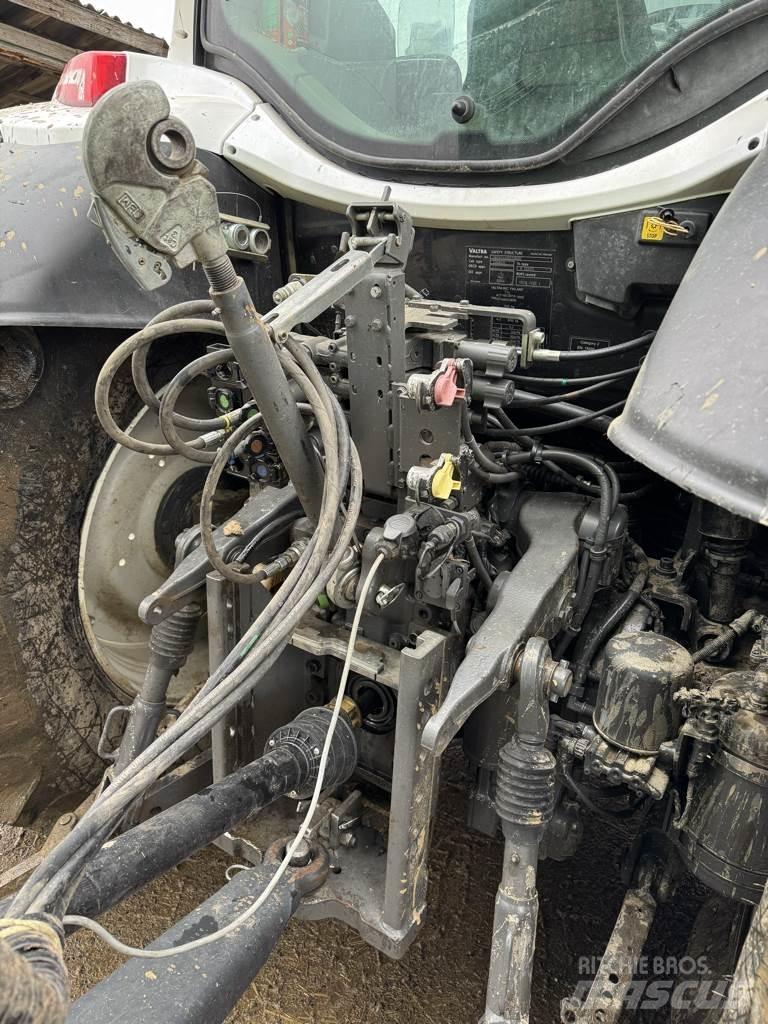 Valtra N174 Traktorit