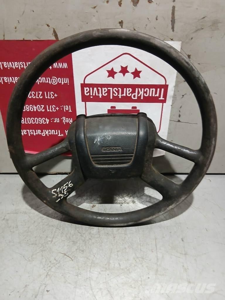 Scania 144    1327026 Ohjaamot ja sisustat