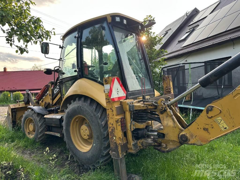 CAT 428 F Kaivurikuormaajat