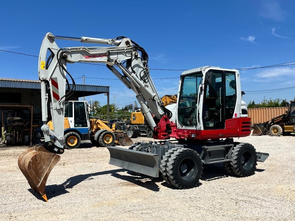 Takeuchi TB 295 Pyöräkaivukoneet