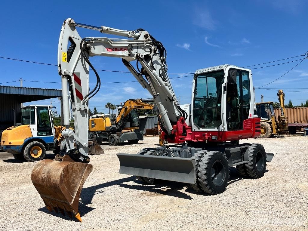 Takeuchi TB 295 Pyöräkaivukoneet