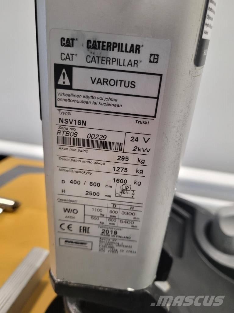 CAT NSV 16N Ajettavat pinoamisvaunut