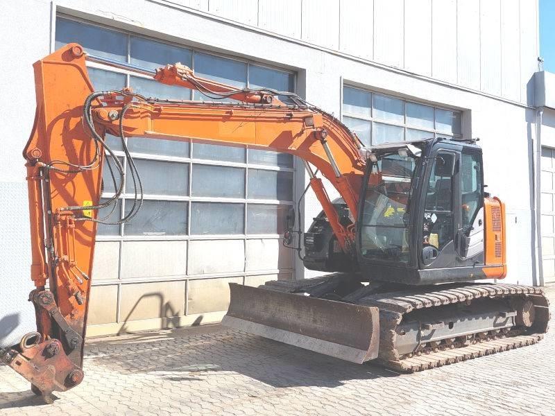 Hitachi ZX 135 US-6 Telakaivukoneet