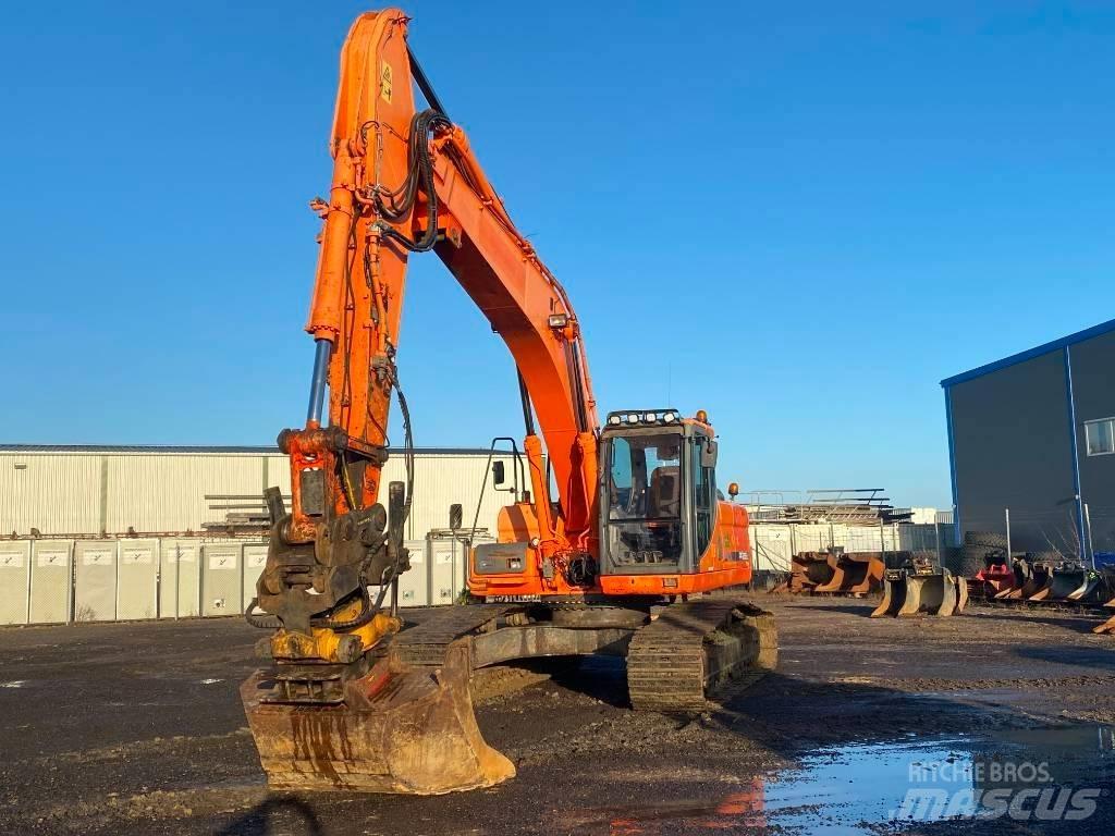 Doosan DX 255 LC Telakaivukoneet