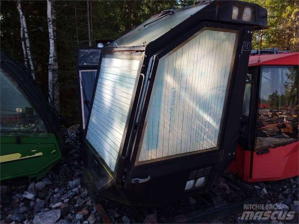 Valmet 901 Ohjaamo ja sisusta