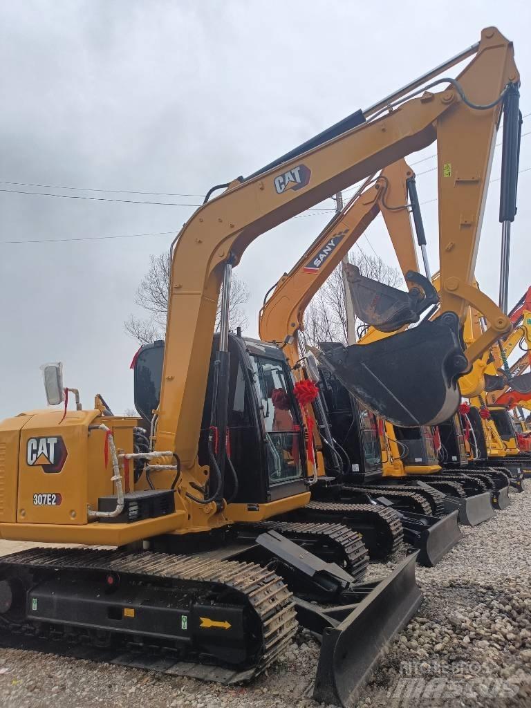 CAT 307 Minikaivukoneet < 7t