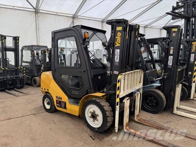 Yale GDP 35 UX Dieseltrukit