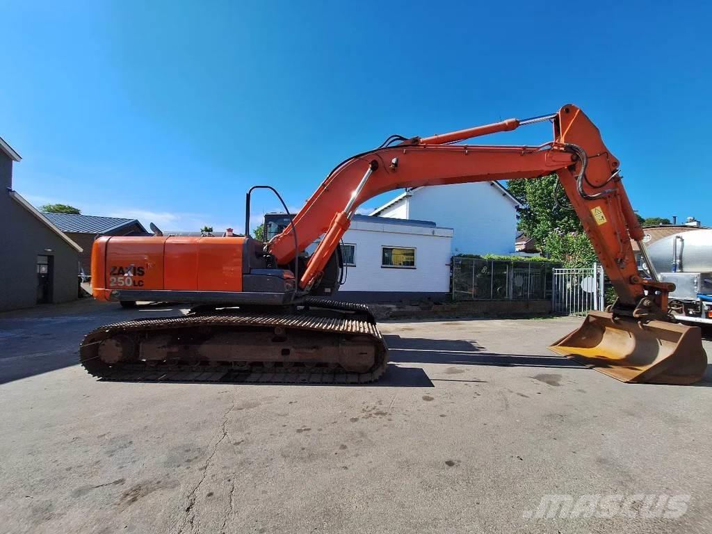 Hitachi ZX250LC Telakaivukoneet