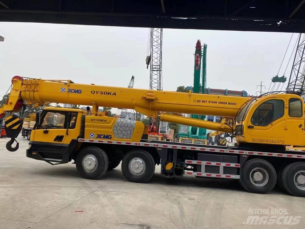 XCMG QY50KC Mobiilinosturit