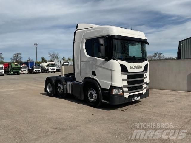 Scania R 450 Vetopöytäautot