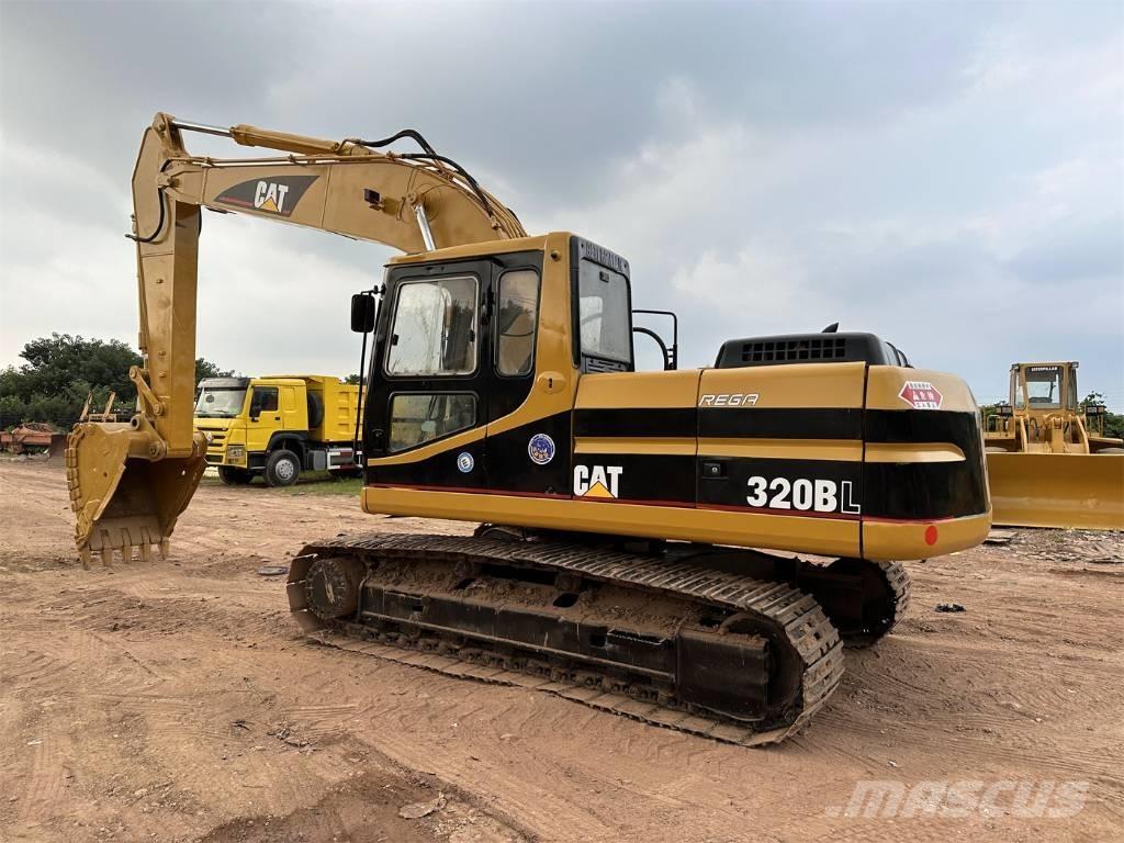 CAT 320 B Telakaivukoneet