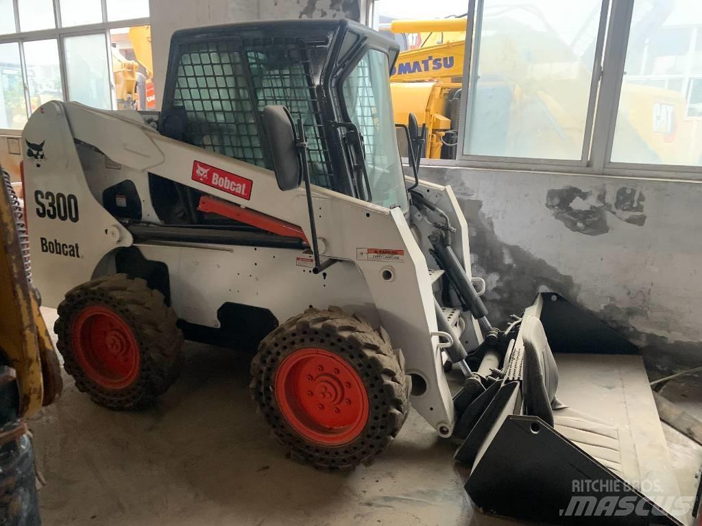 Bobcat S 300 Liukuohjatut kuormaajat