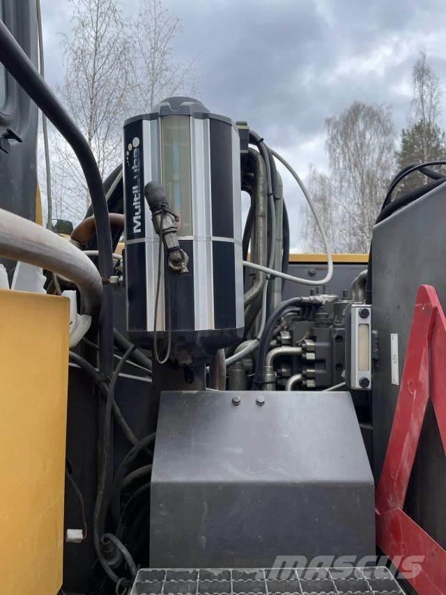 Volvo EW 180 B Pyöräkaivukoneet