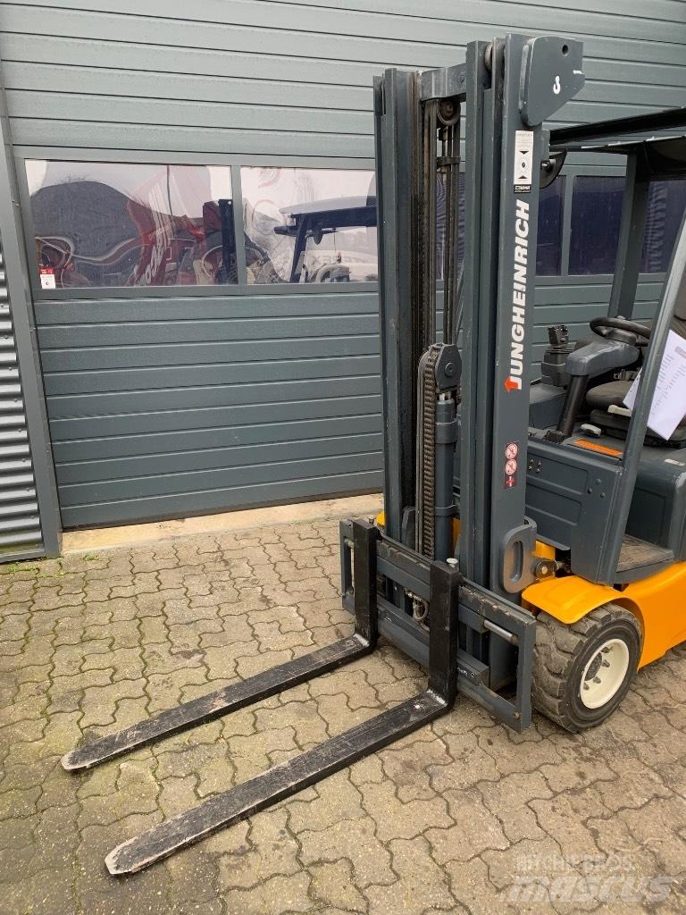 Jungheinrich EFG 218 Sähkötrukit