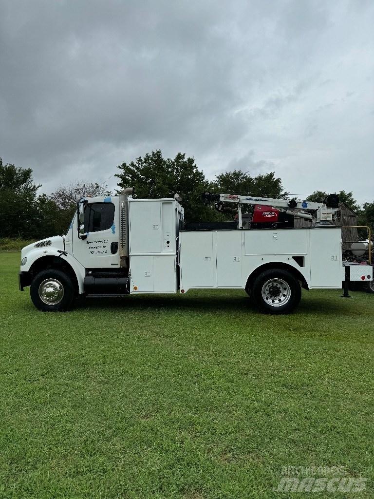 Freightliner M2 106 Tienhoitoautot