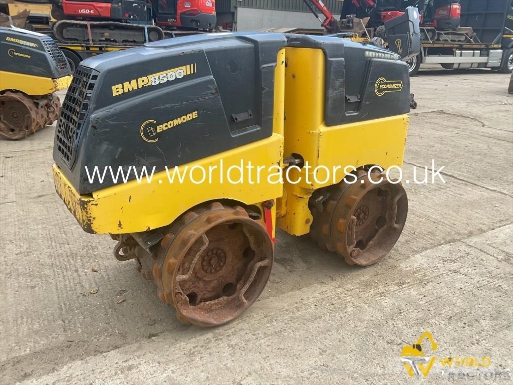 Bomag BMP 8500 Tärylevyt