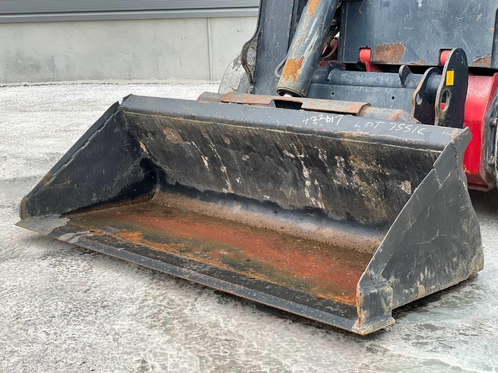 JCB R260 Liukuohjatut kuormaajat