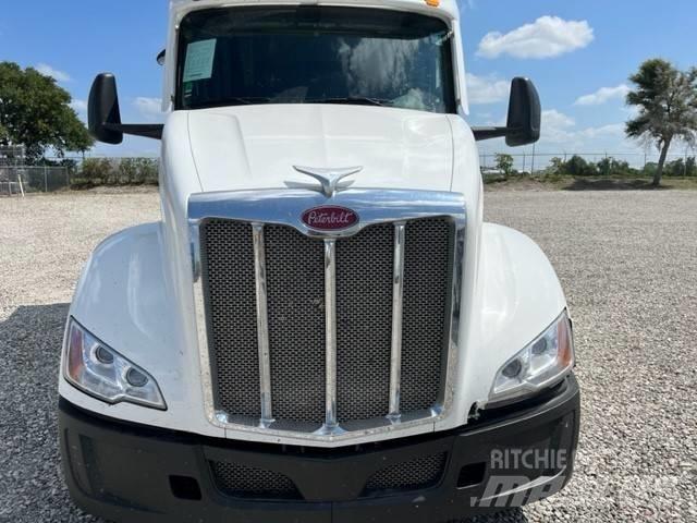 Peterbilt 579 Vetopöytäautot