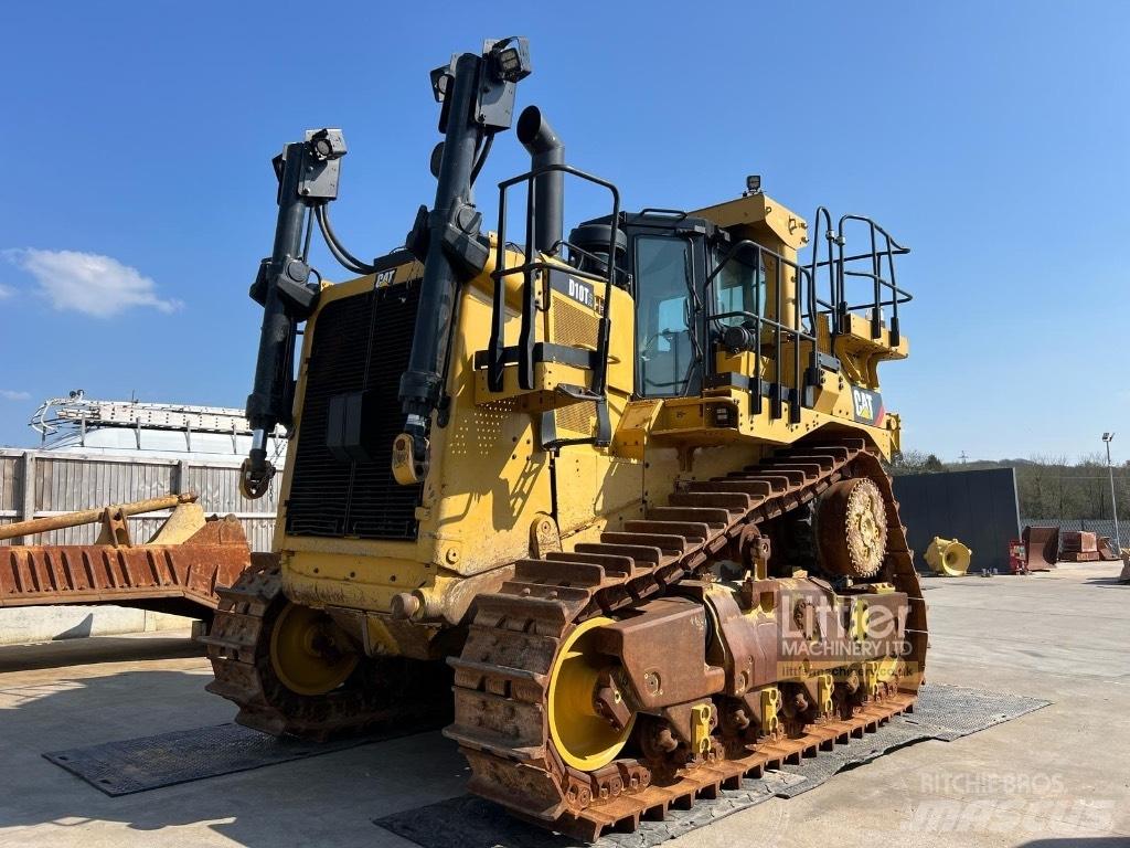 CAT D 10 T 2 Telaketjupuskutraktorit