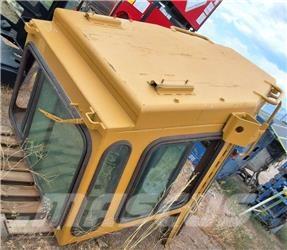 CAT D 8 R Telaketjupuskutraktorit
