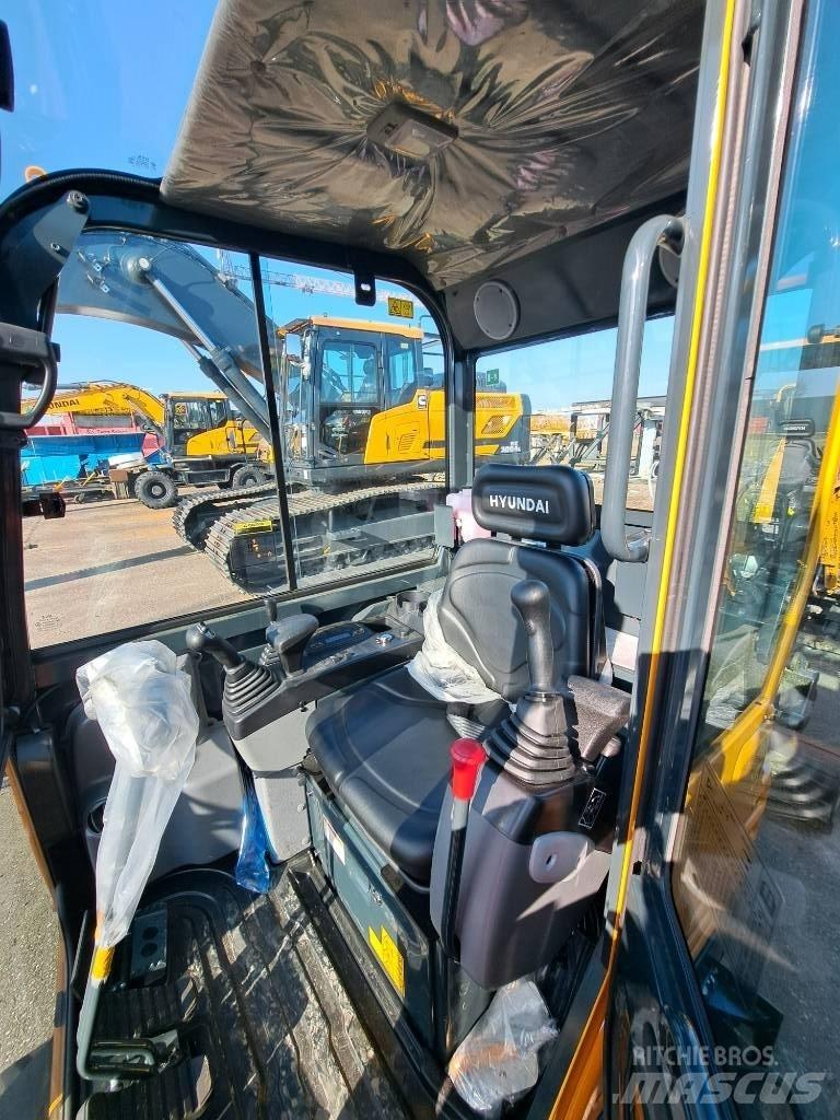 Hyundai R18-9AK Minikaivukoneet < 7t