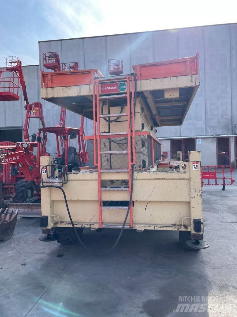 JLG 210-25 Saksilavat