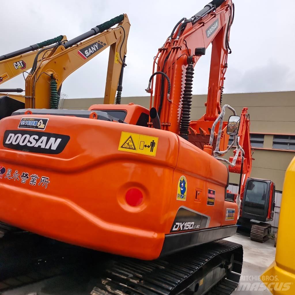Doosan DX 150 LC Telakaivukoneet