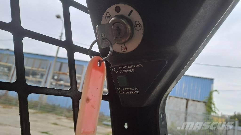 Bobcat s 70 Liukuohjatut kuormaajat