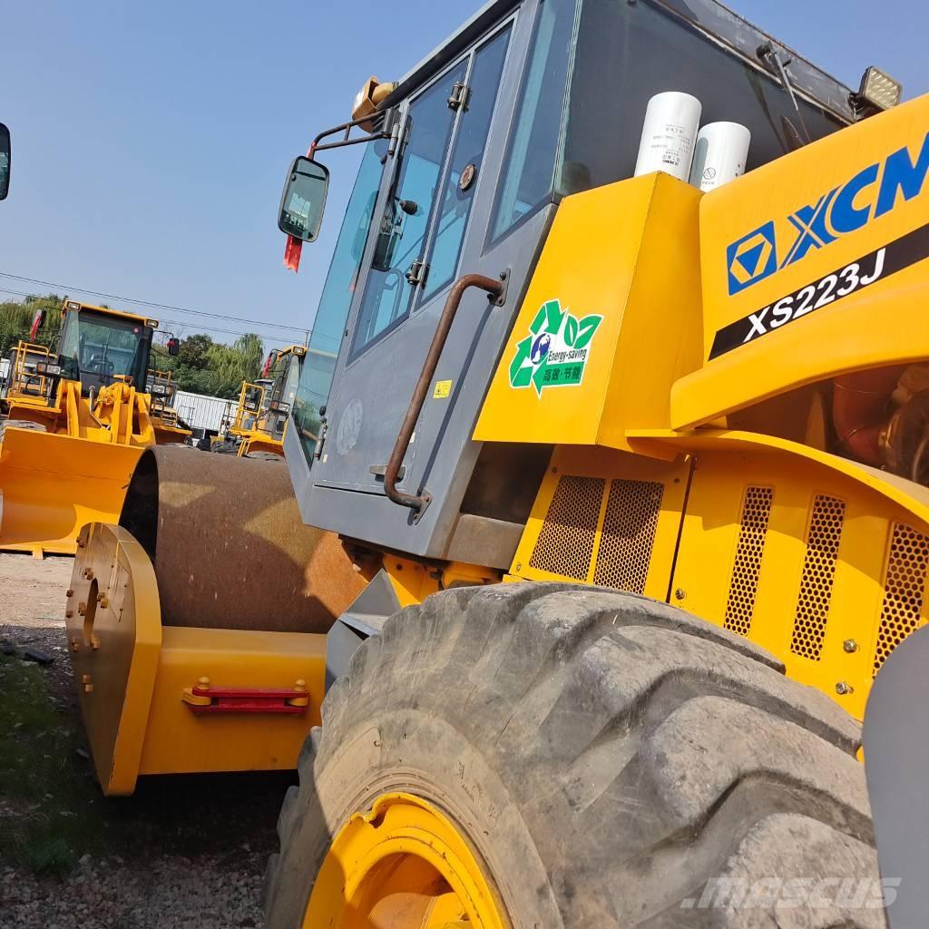 XCMG XS223J Yksivalssijyrät