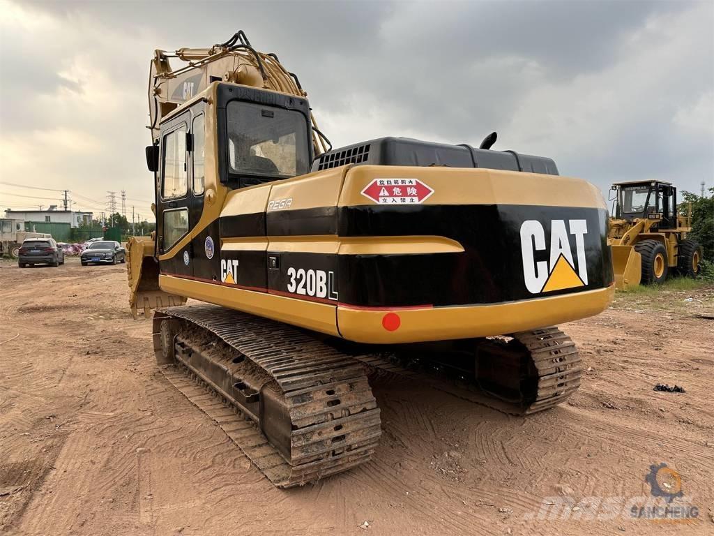 CAT 320 B L Telakaivukoneet