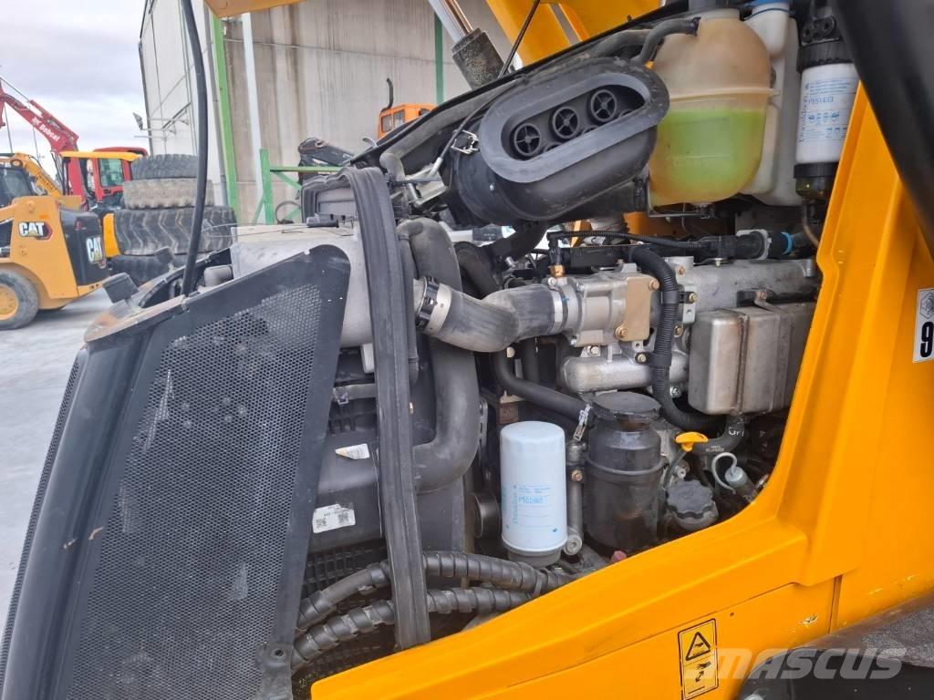 JCB 3 CX Kaivurikuormaajat