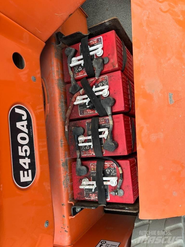 JLG E 450 AJ Kuukulkijat