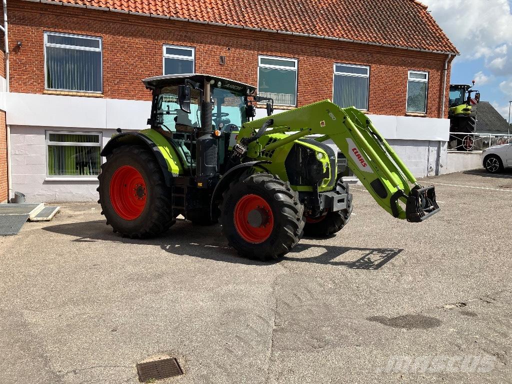 CLAAS Arion 650 CIS+ Traktorit