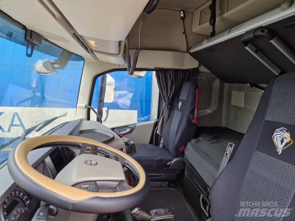 Volvo FH4 6x2 500HP Vetopöytäautot