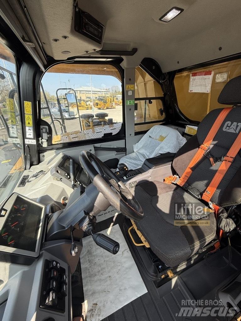 CAT 775 G Maansiirtoautot