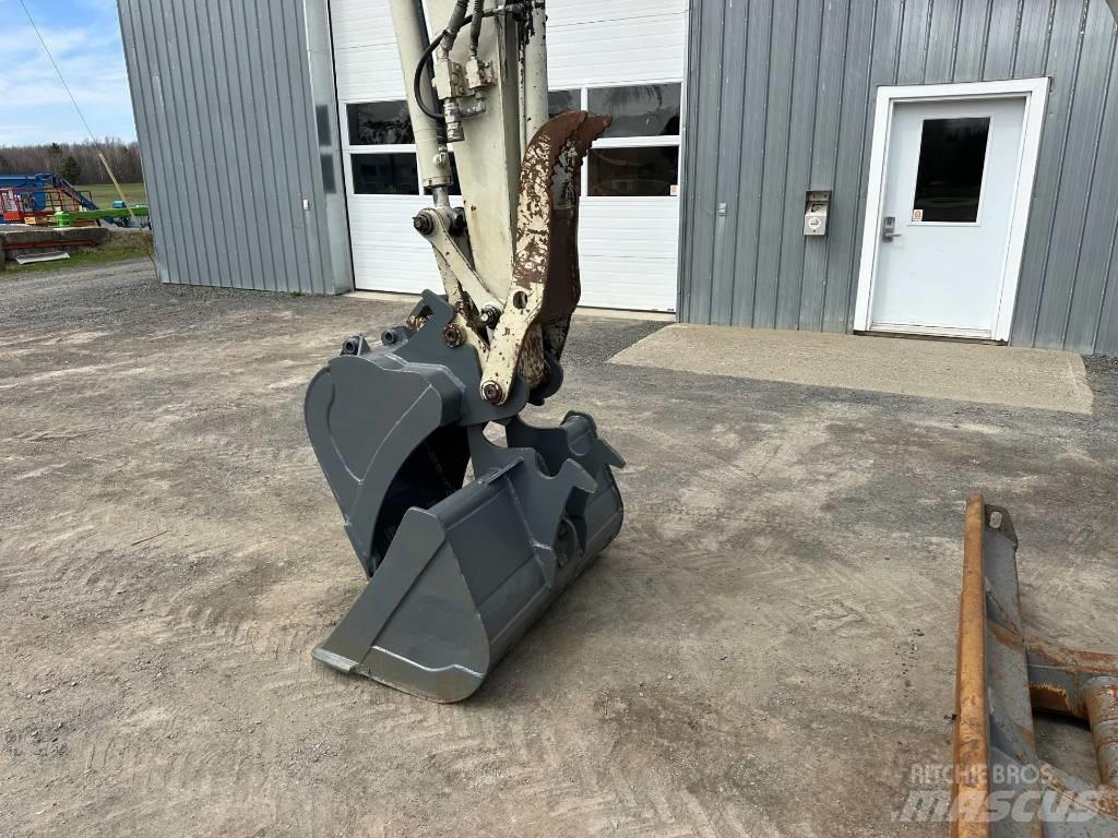 Takeuchi TB 260 Minikaivukoneet < 7t