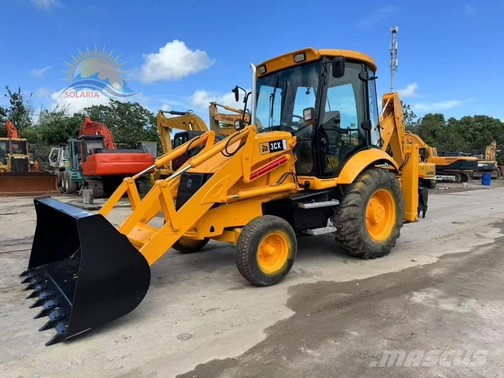 JCB 3CX Kaivurikuormaajat