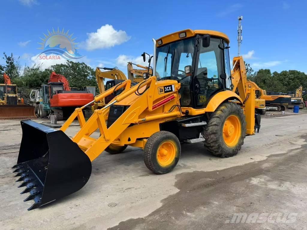 JCB 3CX Kaivurikuormaajat
