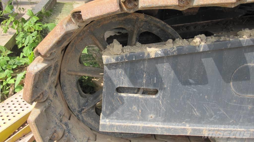 Kobelco CKE 1100 G Tela-alustaiset nosturit