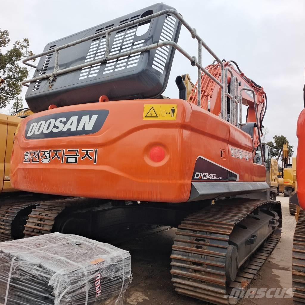 Doosan DX300LC-9C Telakaivukoneet