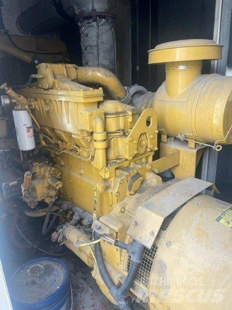 CAT XQ350, 600 Volt Dieselgeneraattorit