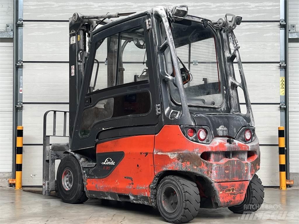 Linde E30L-01 Sähkötrukit