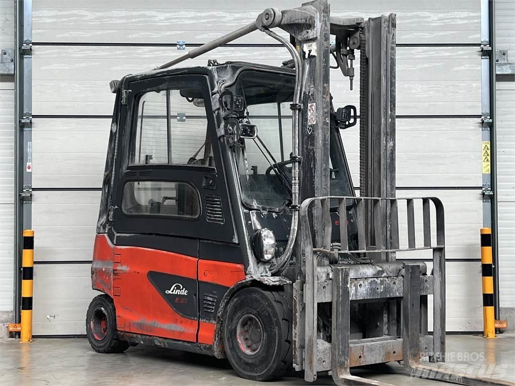 Linde E30L-01 Sähkötrukit