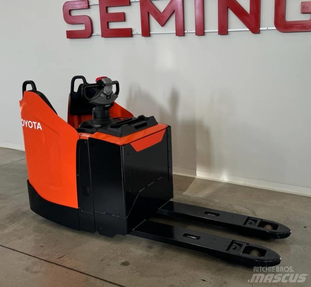Toyota 10545  LPE200 Lavansiirtotrukit