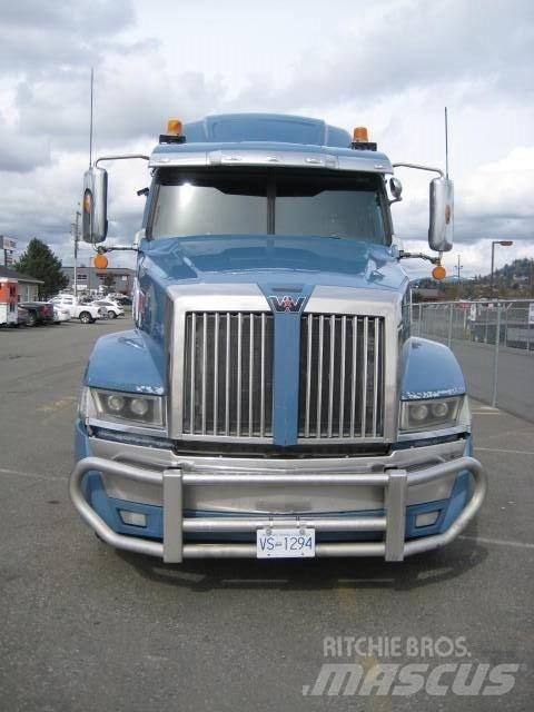 Western Star 5700 XE Vetopöytäautot