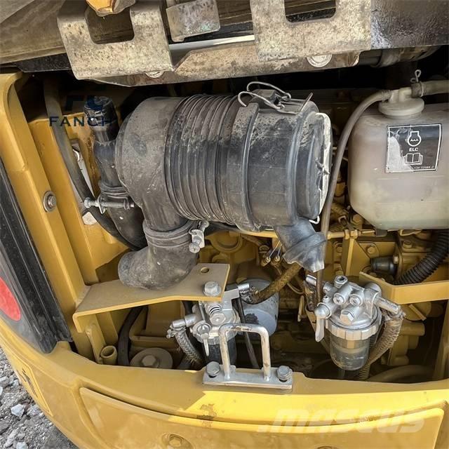 CAT 301.5 CR Minikaivukoneet < 7t