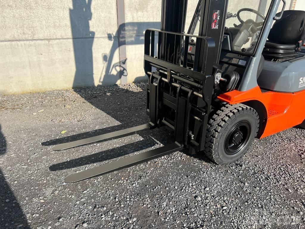 Toyota 42-7FGF25 Nestekaasutrukit